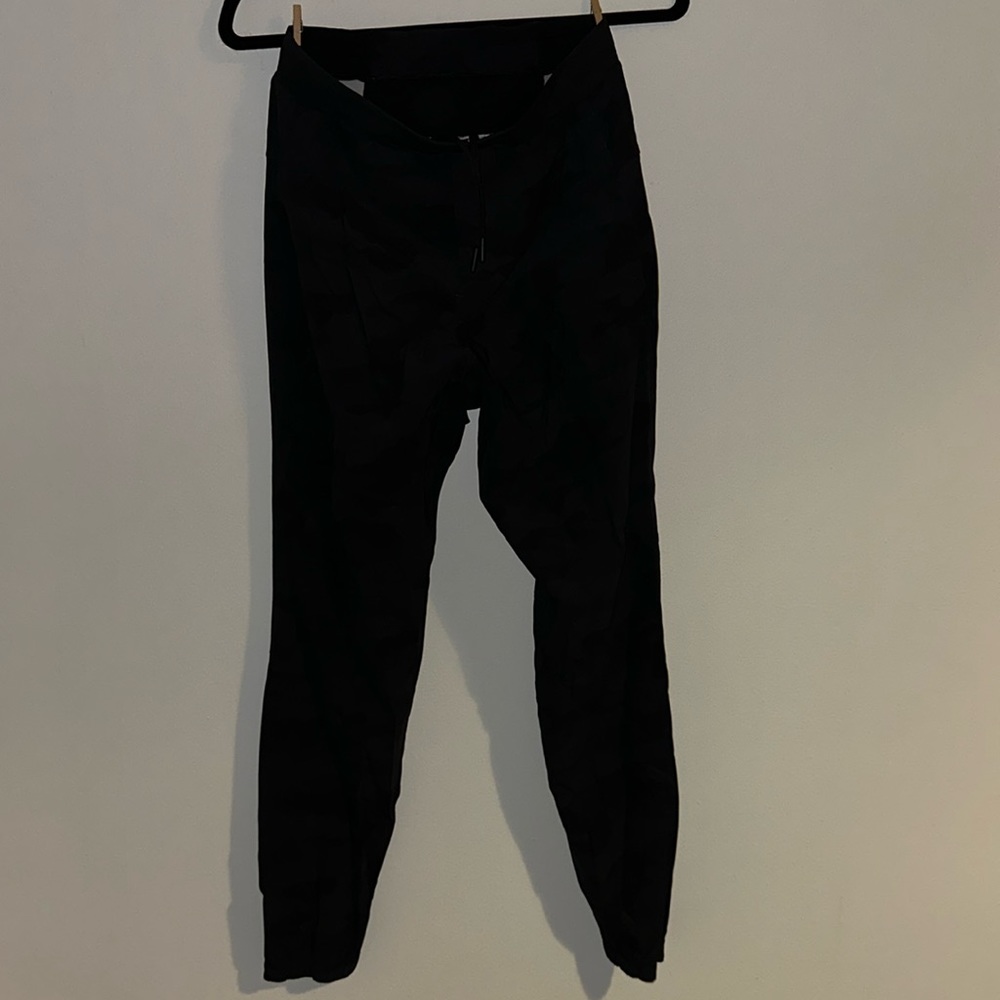 Men’s Lululemon joggers
